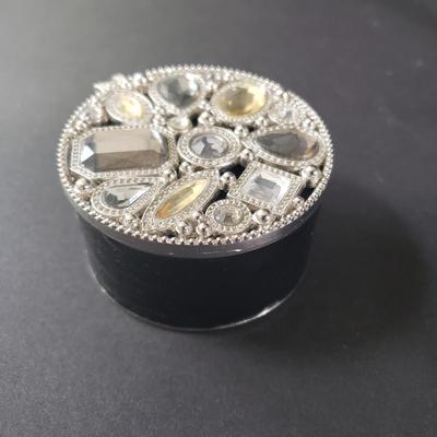 Sale Photo Thumbnail #336