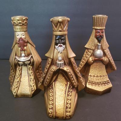 LOT 77F: Various Religious Trinkets and Art