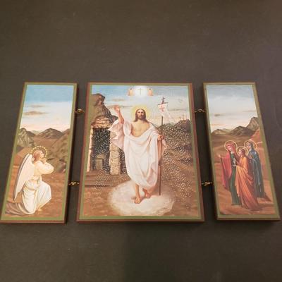 LOT 77F: Various Religious Trinkets and Art