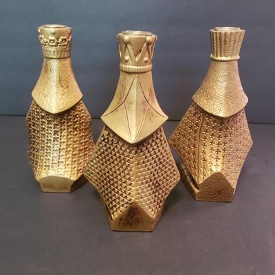 LOT 77F: Various Religious Trinkets and Art