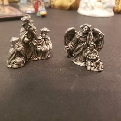 LOT 77F: Various Religious Trinkets and Art