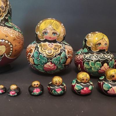 LOT 80F: 15 Piece Matryoshka Russian Nesting Dolls