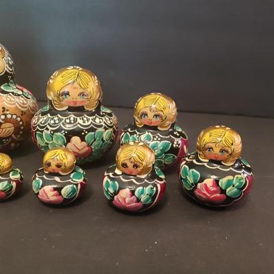 LOT 80F: 15 Piece Matryoshka Russian Nesting Dolls