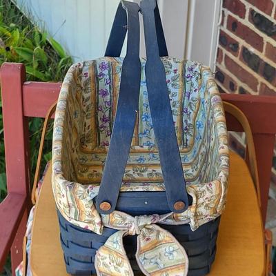 LOT 81G: Longaberger Lot of Various Sized Baskets and Bags