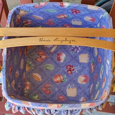 LOT 81G: Longaberger Lot of Various Sized Baskets and Bags