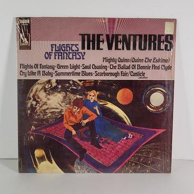 LOT 83D: Twenty Two Vintage Vinyl Records Featuring Neil Diamond, Barry Manilow and More