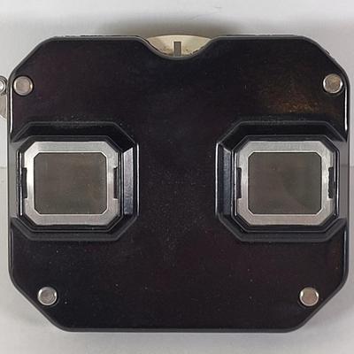 LOT 99G: Vintage 1940's Sawyers View Master with Multiple Slide Wheels & Vintage Toys