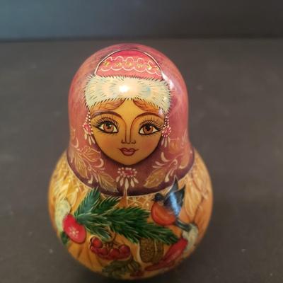 LOT 121F: Russian Matryoshka Nesting Dolls & Roly-Poly Musical Holiday Themed Doll Signed
