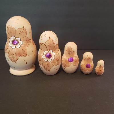 LOT 121F: Russian Matryoshka Nesting Dolls & Roly-Poly Musical Holiday Themed Doll Signed