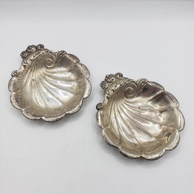 LOT 137F: Vintage Lunt Sterling Swirl Spoon Rests 36.35gtw