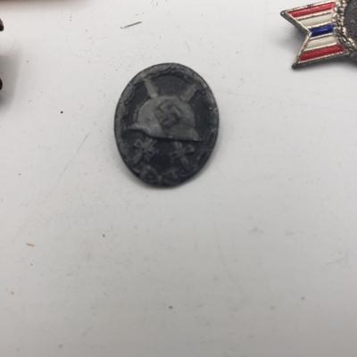 LOT 141F: Variety of Vintage Military Pins & More