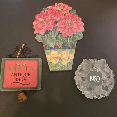 LOT 149F: Collection of New & Vintage Christmas Items