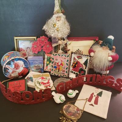 LOT 149F: Collection of New & Vintage Christmas Items