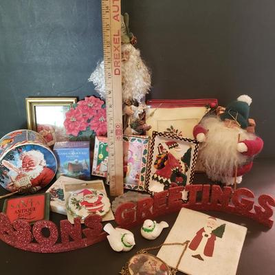 LOT 149F: Collection of New & Vintage Christmas Items