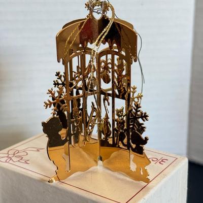 LOT 162L: 1980s Danbury Mint Annual Christmas Tree Ornaments w/ Boxes