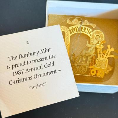 LOT 162L: 1980s Danbury Mint Annual Christmas Tree Ornaments w/ Boxes