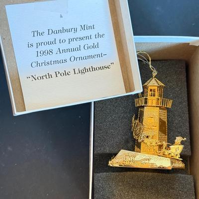 LOT 163L: 1990s Danbury Mint Annual Christmas Tree Ornaments w/ Boxes
