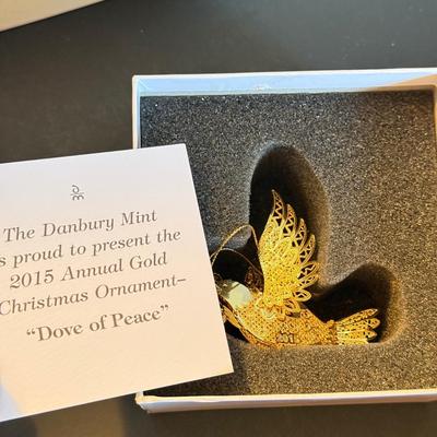 LOT 164L: 2010s Danbury Mint Annual Christmas Tree Ornaments w/ Boxes