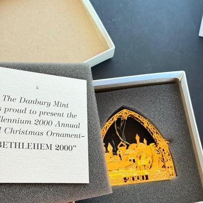 LOT 165L: 2000s Danbury Mint Annual Christmas Tree Ornaments w/ Boxes