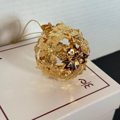 LOT 166L: 2020-2024 Danbury Mint Annual Christmas Tree Ornaments w/ Boxes