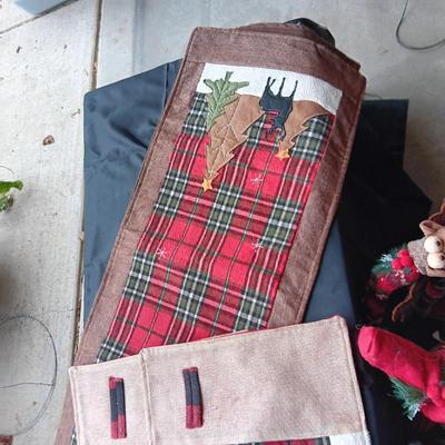 3 VERY CUTE FREE STANDING MOOSE AND 4 PLACEMATS WITH MATCHING TABLE RUNNER