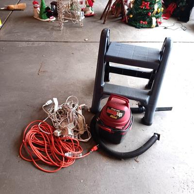 FOLDING STEP STOOL, MINI SHOP VAC AND EXTENSION CORDS
