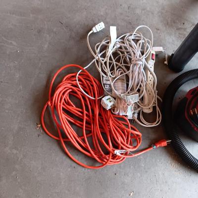 FOLDING STEP STOOL, MINI SHOP VAC AND EXTENSION CORDS