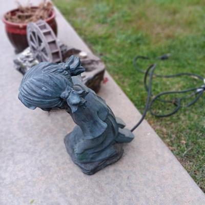 2 WATER FEATURE TOPPERS 1 WITH PUMP AND FLOWER POT