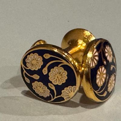 Cufflinks - White Daisy on Purple Background. Gold Button Style Back.