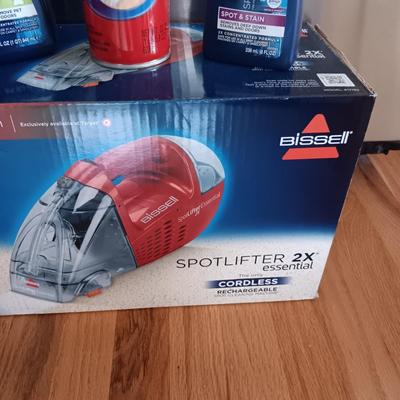 BISSELL CORDLESS SPOTLIFTER WITH CARPET SHAMPOO