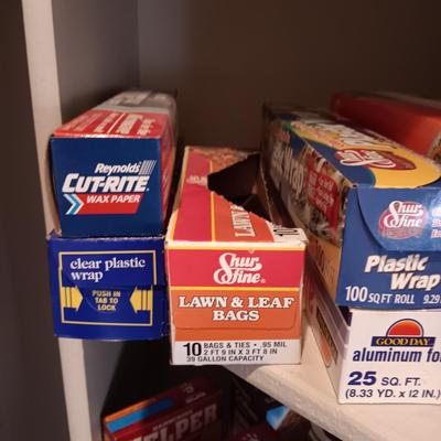 VARIOUS GROCERIES AND FOOD WRAP/BAGS