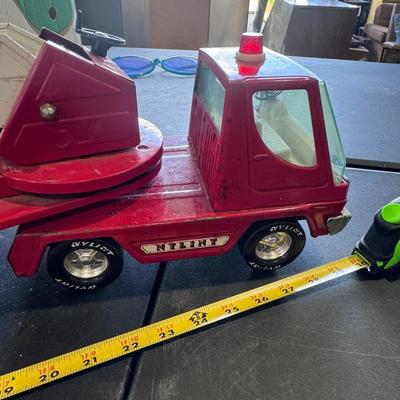 Nylint Fire Truck Aerial Hook-N-Ladder Red Pressed Steel Toy 30" Vintage