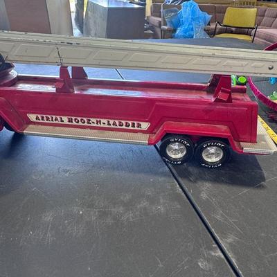 Nylint Fire Truck Aerial Hook-N-Ladder Red Pressed Steel Toy 30" Vintage
