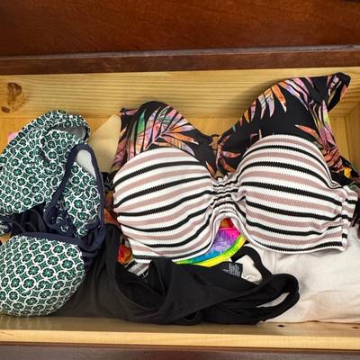 Swimsuits size small.