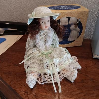 PORCELAIN DOLLS AND FIGURINES