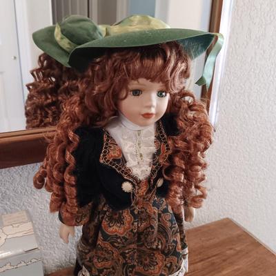 PORCELAIN DOLLS AND FIGURINES