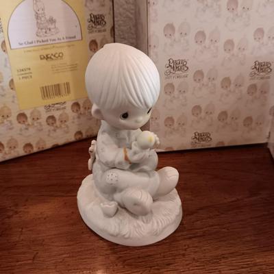 PRECIOUS MOMENTS FIGURINES