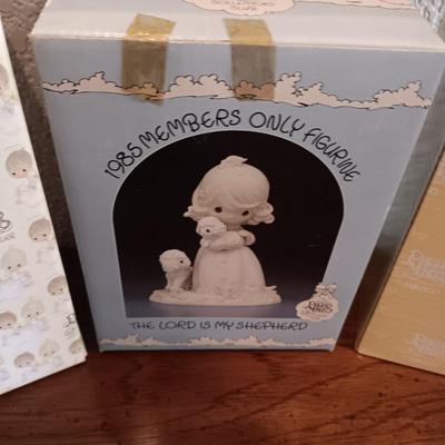 3 PRECIOUS MOMENTS FIGURINES