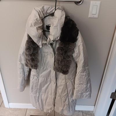 LADIES VIOLANTI DOWN FILLED COAT AND SCARF MEDIUM