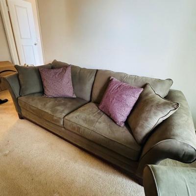 Two piece couch set. Very good condition.