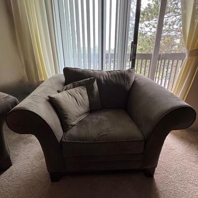 Two piece couch set. Very good condition.