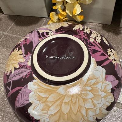 Home decor with artificial flowers.