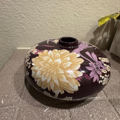 Home decor with artificial flowers.