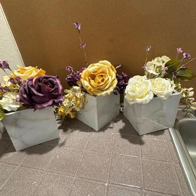 Home decor with artificial flowers.