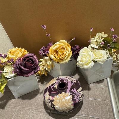 Home decor with artificial flowers.