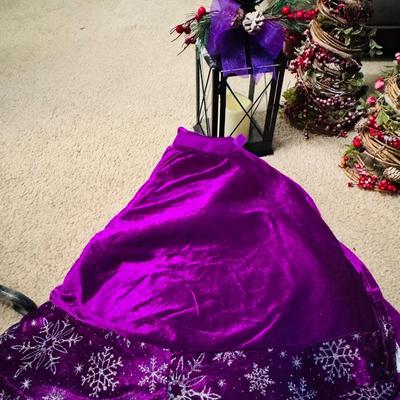 Very unique Christmas decor.