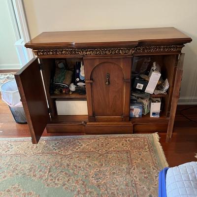 Carved Italian Style Credenza with Two Doors (LR)