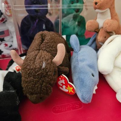 Sale Photo Thumbnail #58: General disclaimer: this is a previously owned, antique/vintage/retro item. This means that the product may have imperfections or indication of previous wear. Photos taken are to the best of our ability and represent the item as accurately as possible. Th