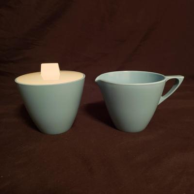 Melamne Style Vintage Dishes Including Allied Chemical (K-KD)
