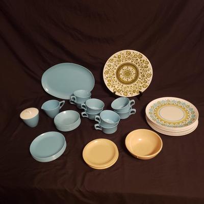 Melamne Style Vintage Dishes Including Allied Chemical (K-KD)